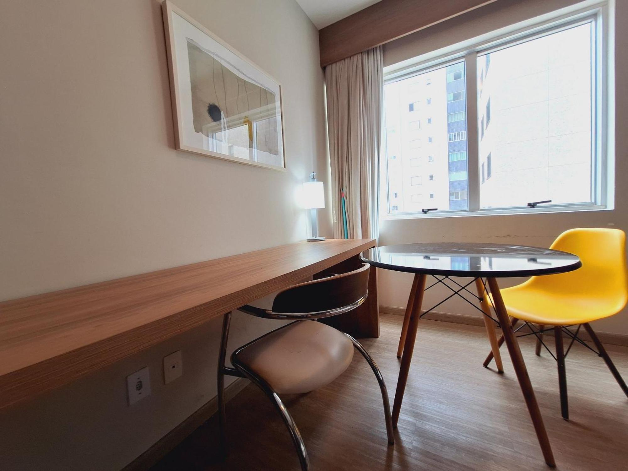 Lk Barro Preto 2 Apartment เบโลโอรีซอนชี ภายนอก รูปภาพ